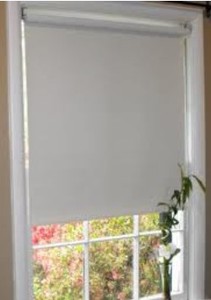 lot 3534 image: Bali Pull Down Shade 26 wide - Cream