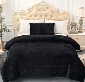 lot 3293 image: Sherpa Fleece Kids Comforter Set Black (size unknown)