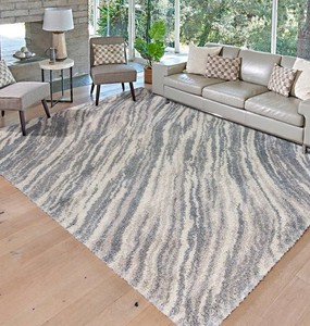 lot 2446 image: Thomasville 5ft3x7ft5 Rug Wawes Gray