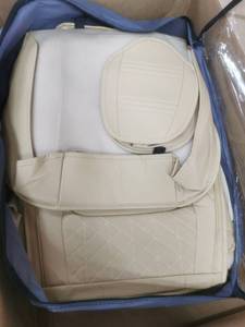 lot 1040 image: Fashion Jushi Tan Car Seat Covers