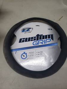 lot 8047 image: EZ Stretch, Custom Grip Steering Wheel Cover Black
