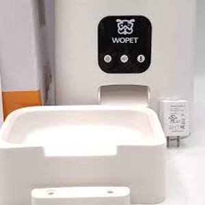 lot 12977 image: Wopet Automatic Pet Feeder