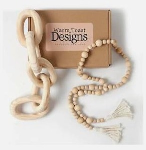 lot 9602 image: Warm Toast Designs - Wood Chain Link Decor with Bonus Wooden Beads Garland