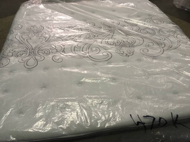 lot 470 image: King Oceanside Resort Cushion Firm Euro Pillowtop by Sealy