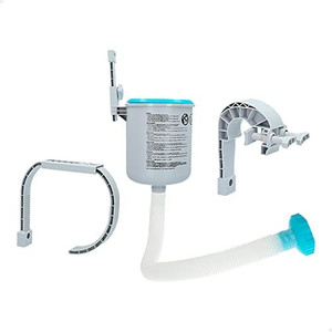 lot 5616 image: Intex Deluxe Wall Mount Surface Skimmer