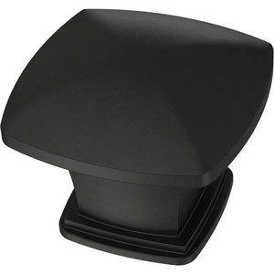 lot 31784 image: 1-14 in (31mm) Matte Black Square Cabinet knobs (45 pack)