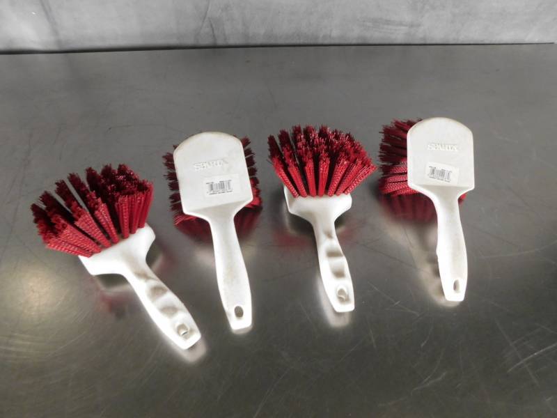 lot 3082 image: Lot of Sparta Cleaning Brushes