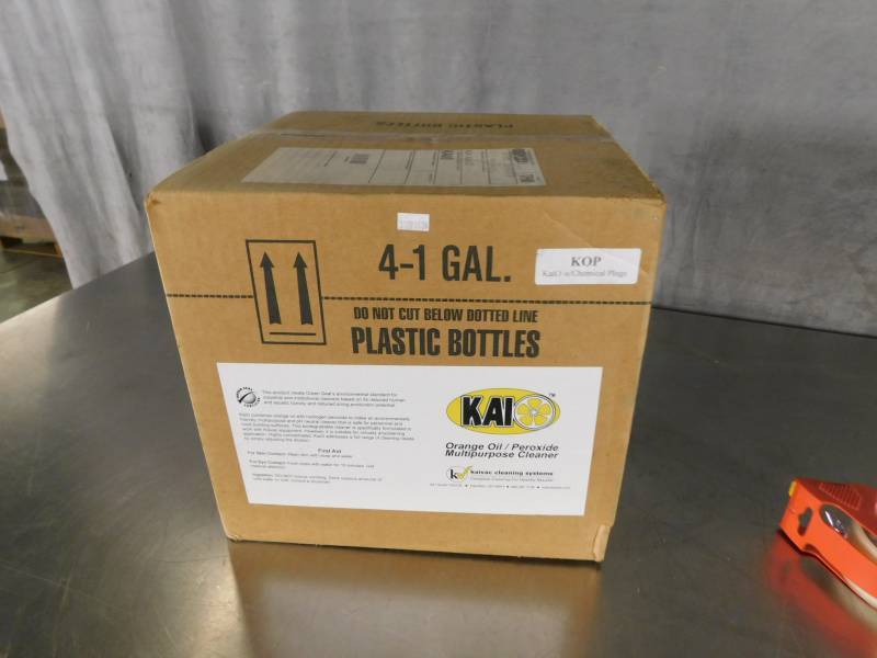 lot 3176 image: Lot of Kai Multipurpose Cleaner