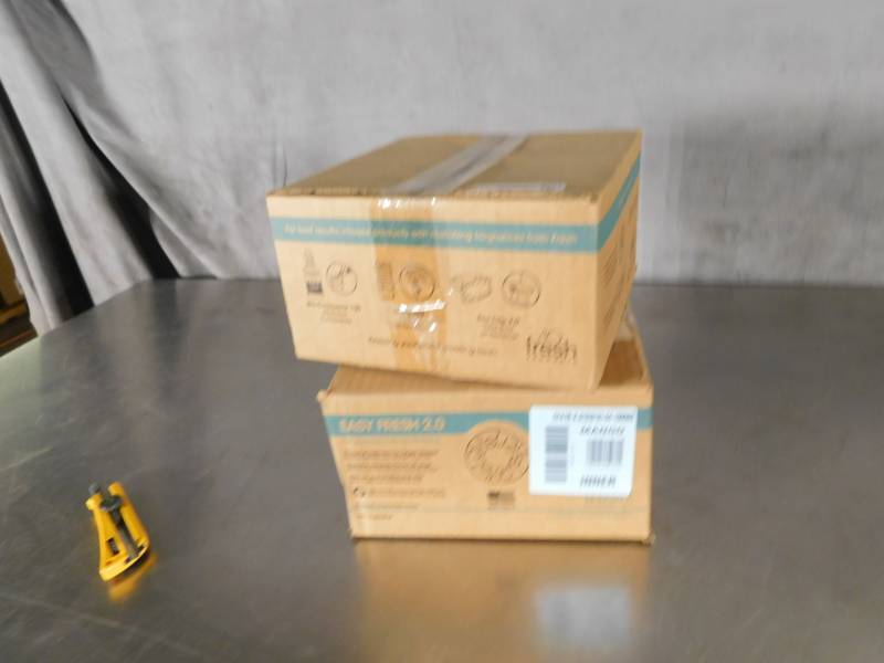 lot 3239 image: Lot of Easy Fresh 2.0 Fan Powered Room Air Freshener