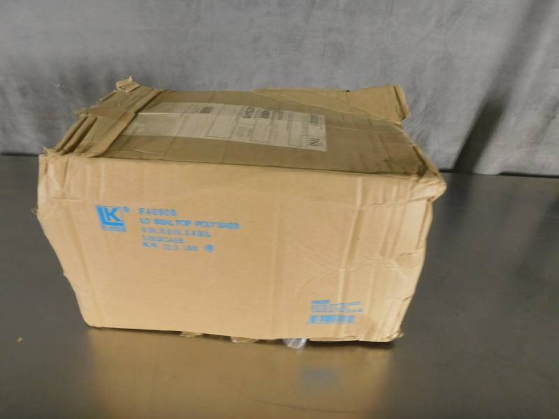 lot 3287 image: Elkay F40808 4 mil Line Single Track Seal Top Bag