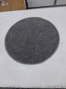 lot 62610 image: Small Round Area Rug. Grey