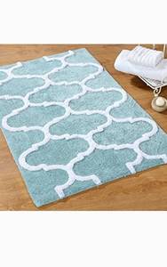 lot 63215 image: Saffron Fabs, 100% Soft Cotton, Latex Spray Non-Skid Backing, Arctic BlueWhite, 48 X 31