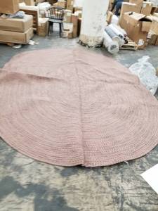 lot 38550 image: LARGE OVAL RUG
