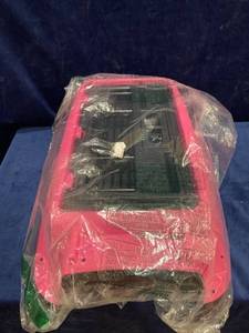 lot 38870 image: 2 DOOR PET KENNEL FOR SMALLER PETS