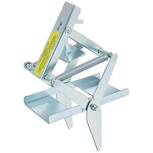 lot 40107 image: Wire Tek 1001 EasySet Mole Underground Eliminator Trap