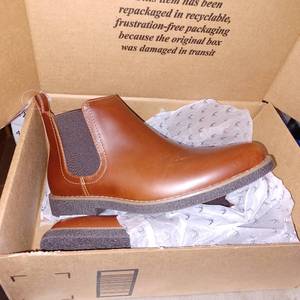 lot 40208 image: DEER STAGS MEMORY FOAM BOOTS, WOMAN SIZE 6M, BROWN