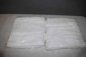 lot 353 image: 20 White Washcloths - Soft and Thick