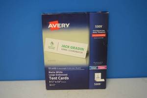 lot 118 image: Avery 5309 Tent Cards