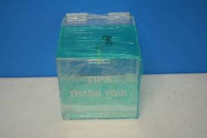 lot 323 image: Acrylic Locking Tip Box