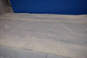 lot 328 image: Felt Batting - 92 x 104