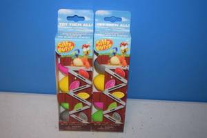 lot 492 image: 2 Boxes Silly Putty - 5 count