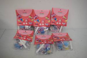 lot 460 image: 6 Mondo Llama Build Your Own Love Bug Kits