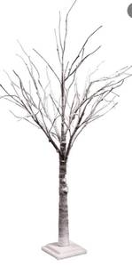 lot 10472 image: 5 ft decorative tree with lights