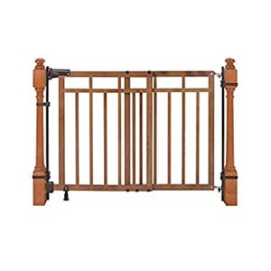 lot 61483 image: Summer Banister & Stair, Top of Stairs Gate with Dual Installation Kit