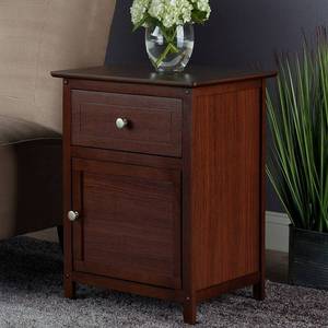 lot 61487 image: Eugene Accent Table