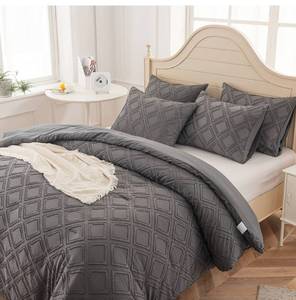 lot 71997 image: SLEEPBELLA Queen Comforter Microfiber Bedding Set Diamond Tufted Design, Soft and Fluffy King Bed Comforter for All Seasons, Gray