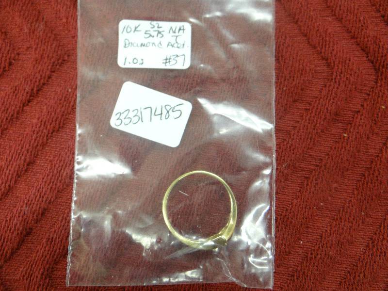 lot 1127 image: 10K gold heart ring wdiamond accent.