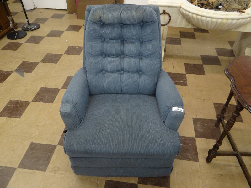 lot 1209 image: Blue rockerrecliner.