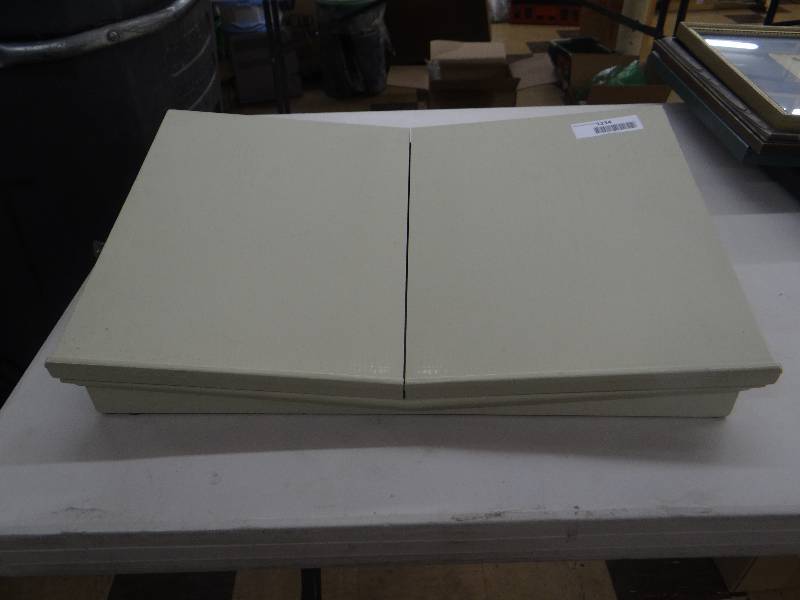 lot 1234 image: Wood lecturnbook stand.