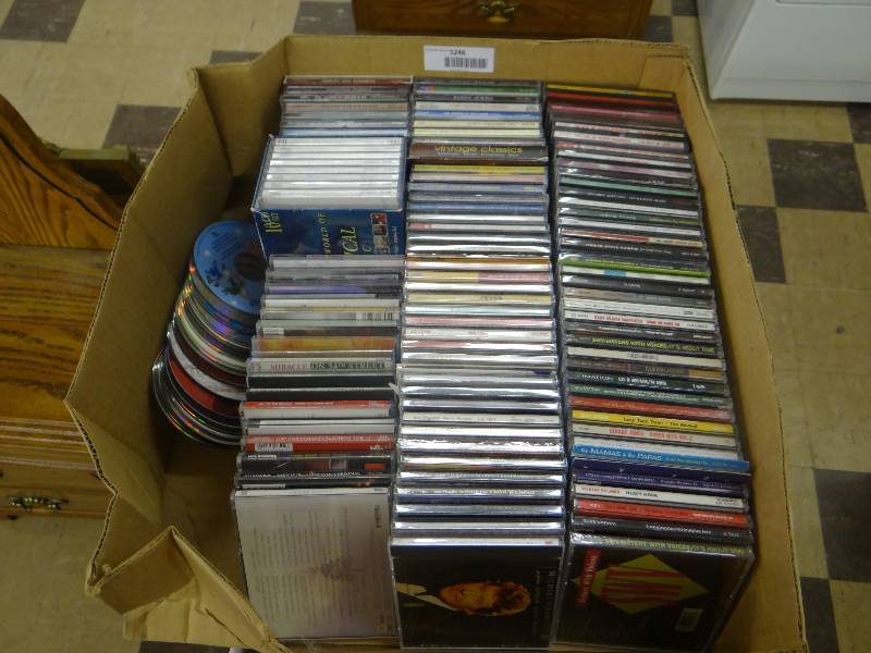 lot 1246 image: Large lot of various CDs - over 125.