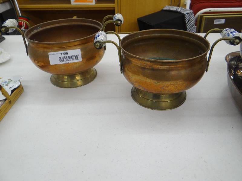 lot 1289 image: Set of 2 handled copper potsplanters.
