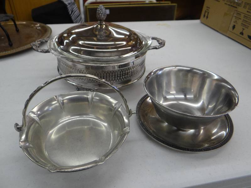 lot 1295 image: Stainless steel serving bowl wattached under plate, pewter handled bowl, silver plate buffet server wlid & pryex liner.
