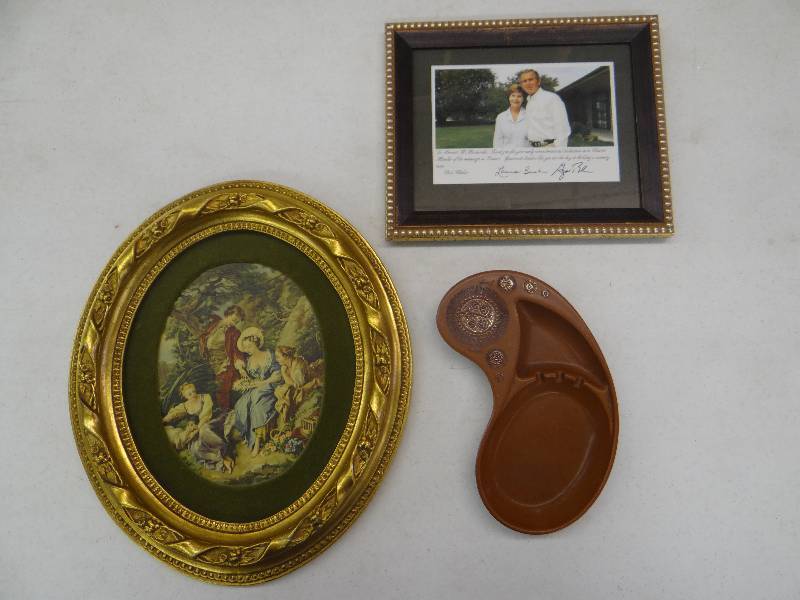 lot 1300 image: Signed photo wPresident & Laura Bush, vintage ashtray & oval framed print.