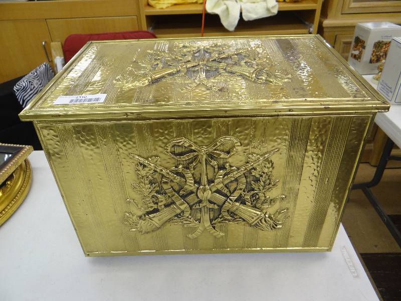 lot 1310 image: Brass covered tinder box wattached lid.