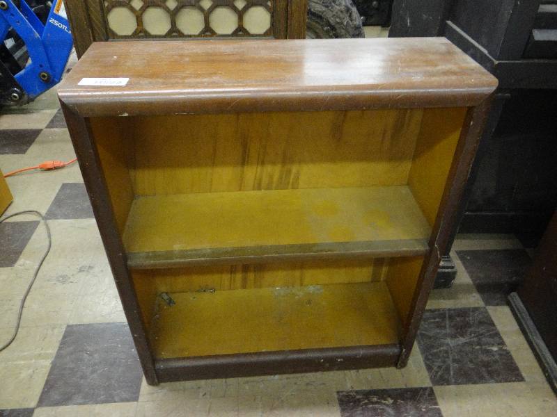lot 1690 image: Small wood book shelf.