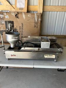 lot 4308 image: Automatic Donut Fryer Belshaw Adamatic Mark II - Donut Robot Electric Automatic Fryer