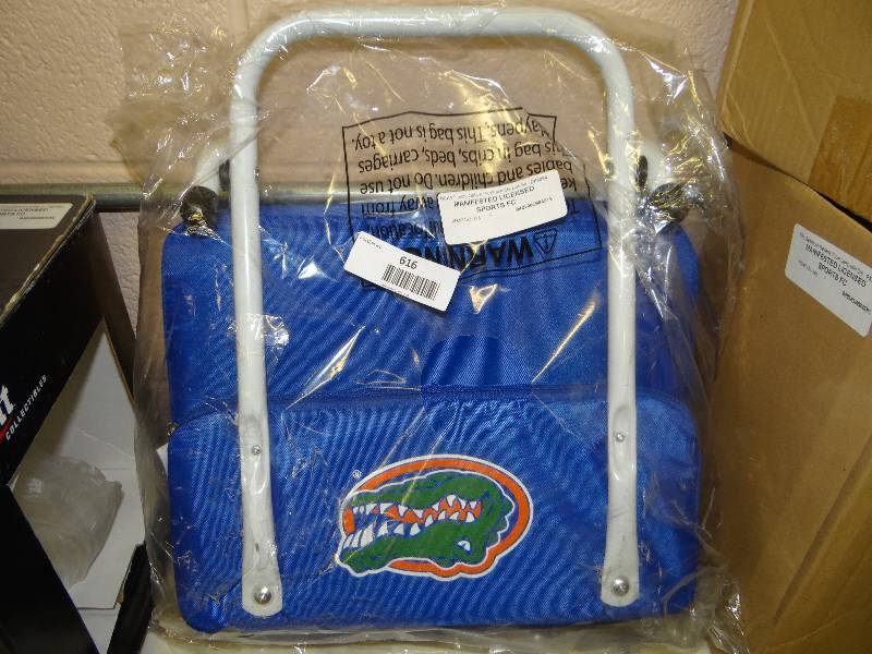 lot 616 image: Gators stadium seat.