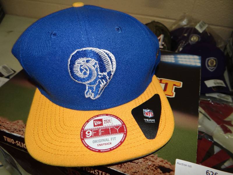 lot 626 image: Rams baseball cap.