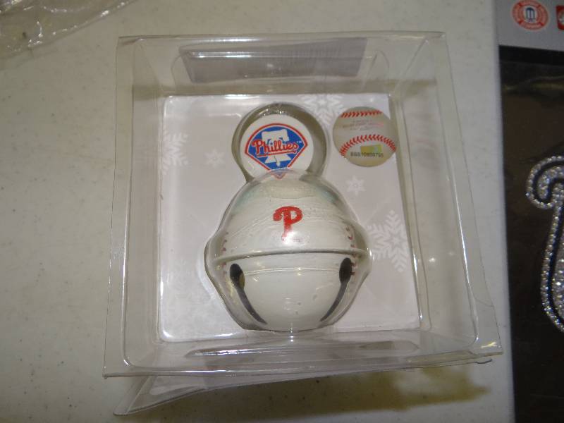 lot 635 image: Philies Christmas bell.