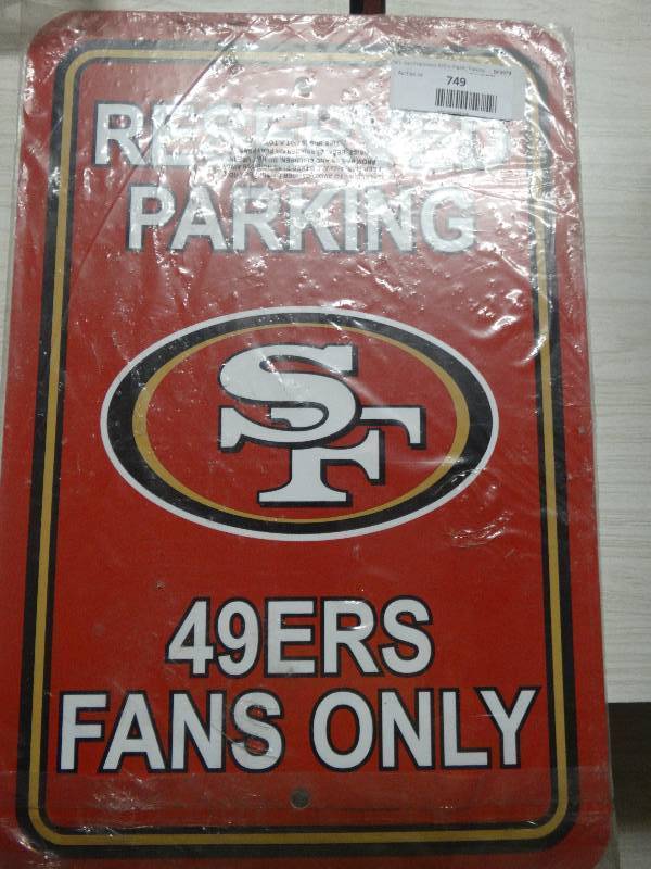 lot 749 image: 49ers parking sign.