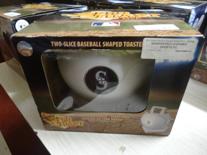 lot 755 image: Seattle 2 slice baseball shaped toaster New.
