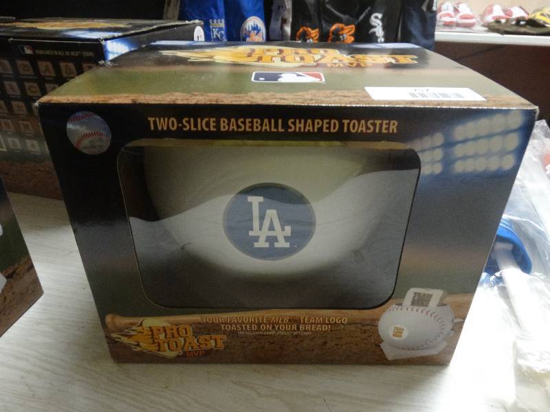 lot 757 image: Dodgers baseball shaped toaster New.