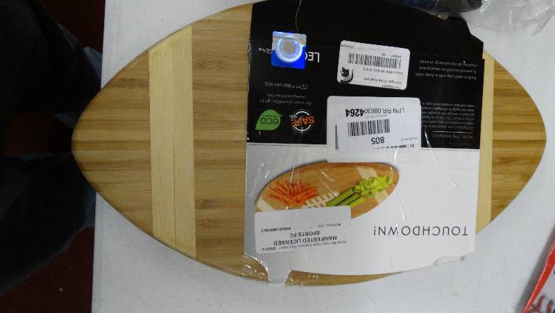 lot 805 image: Michigan State football cutting board.