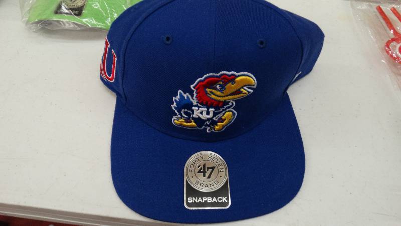 lot 808 image: Adjustable KU hat.