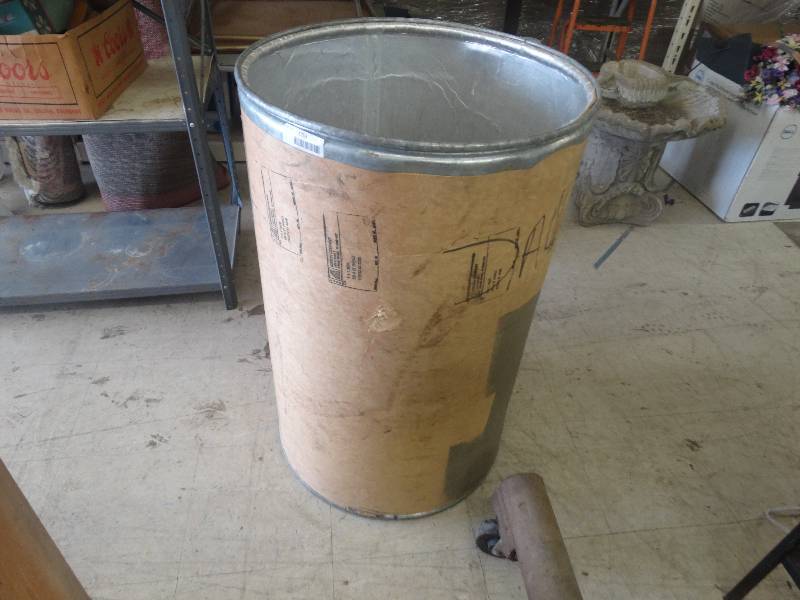 lot 1753 image: Storage bin, unknown capacity.