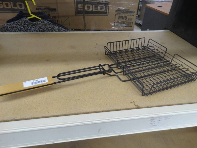 lot 1783 image: Campfire baskets.